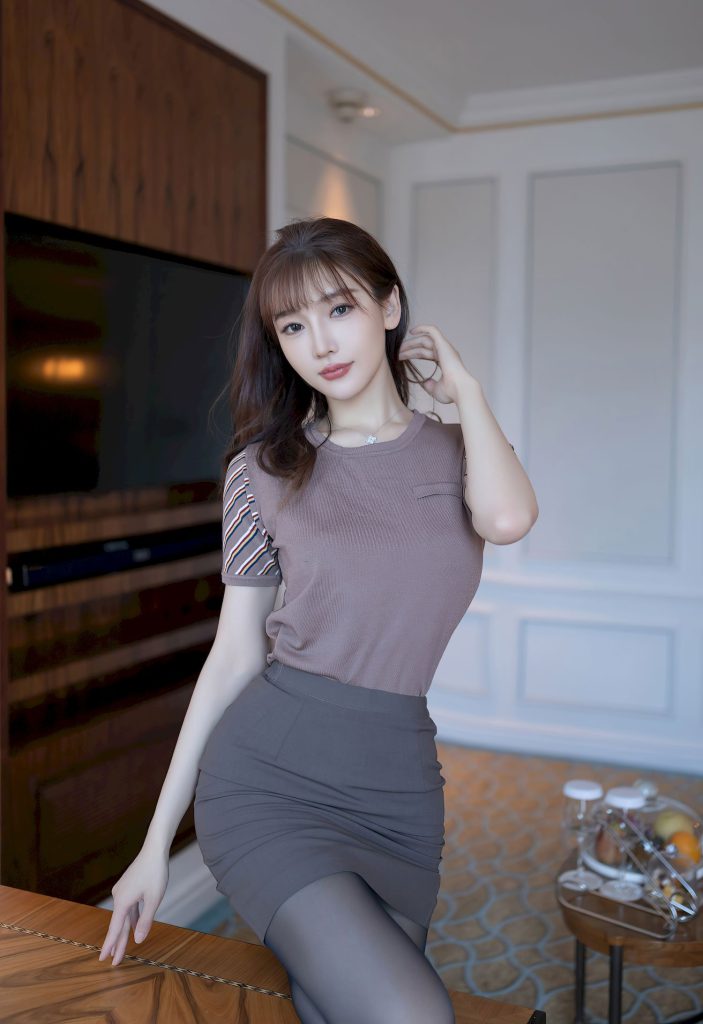 图片[4]|模特陆萱萱深色OL服饰撩人心怀性感写真【持续更新】|免费资源网_写真壁纸影视游戏免费素材