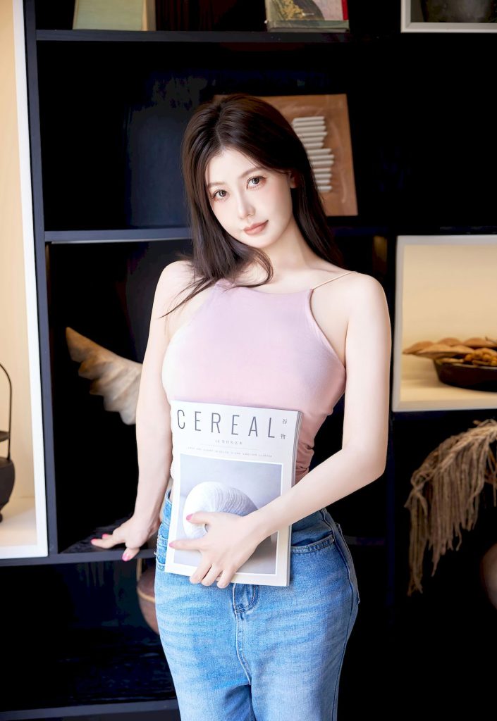 图片[4]|模特尹甜甜sunny粉色常服牛仔裤性感写真【持续更新】|免费资源网_写真壁纸影视游戏免费素材