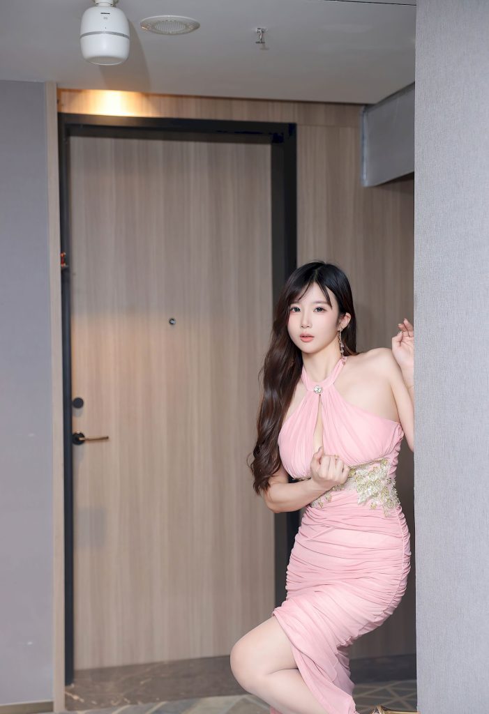 图片[3]|模特小肉肉咪粉色长裙极致身材性感写真【持续更新】|免费资源网_写真壁纸影视游戏免费素材