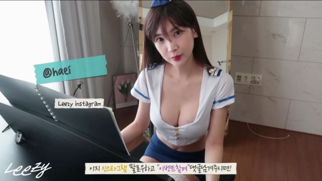 安静的房间温柔的琴声，弹钢琴让平凡日子多了几分浪漫|免费资源网_写真壁纸影视游戏免费素材