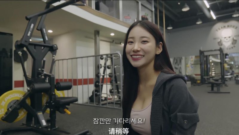 美女健身房2，教练亲自示范锻炼动作，看完你也会了【韩语中字】|免费资源网_写真壁纸影视游戏免费素材