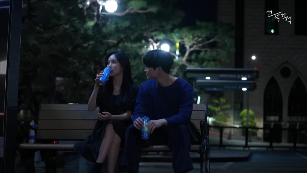 图片[2]|第一次和女朋友睡觉，让我感到手足无措【韩语中字】|免费资源网_写真壁纸影视游戏免费素材